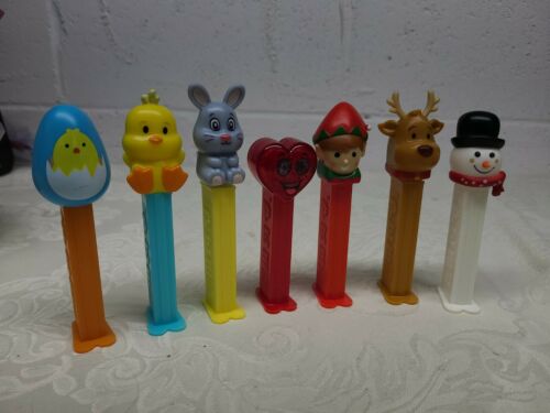 Lot Of 7 Pez - Holiday Christmas Easre Valentines Day
