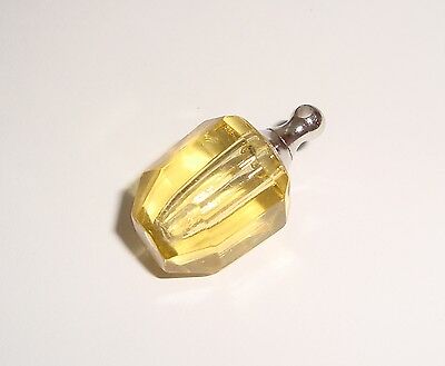 Crystal Honeycomb Shape Vial Locket For Ashes Or Name On Rice Locket Pendant
