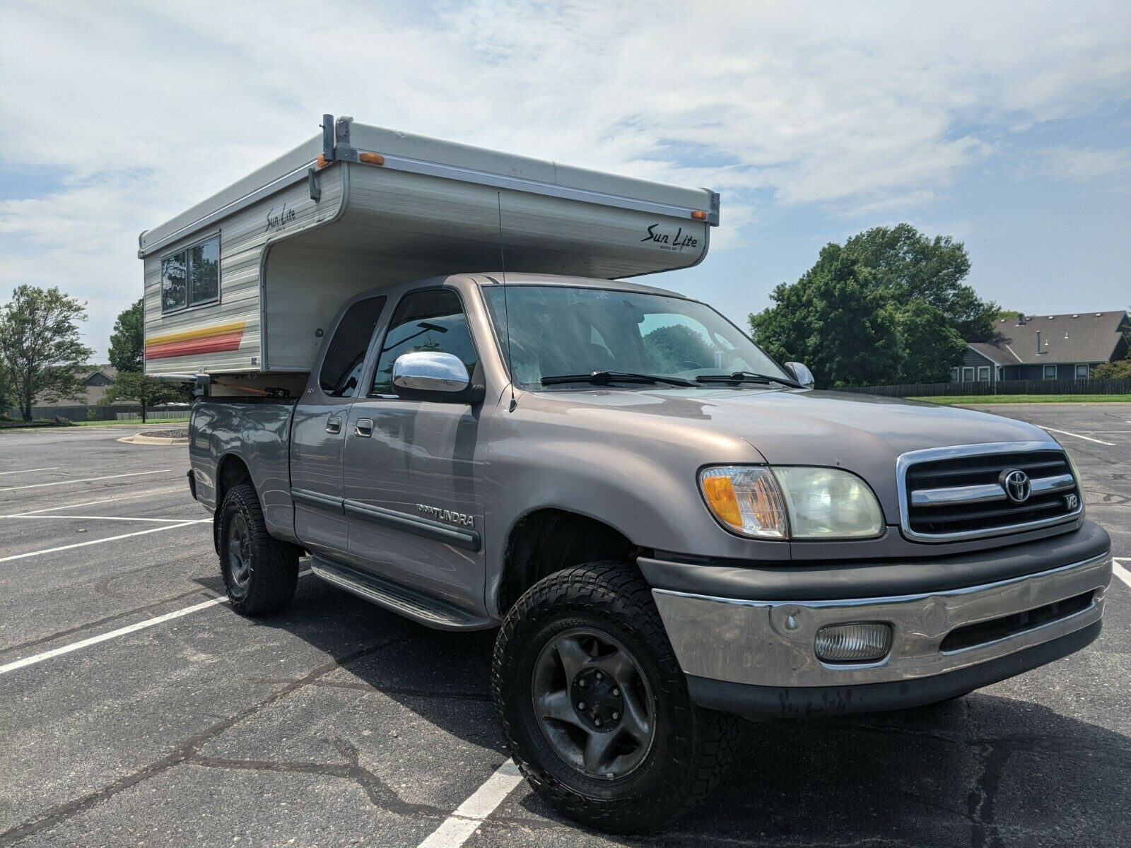 2000 Toyota Tundra Sr5 4x4 V8 With 1985 Sunlite Popup Camper