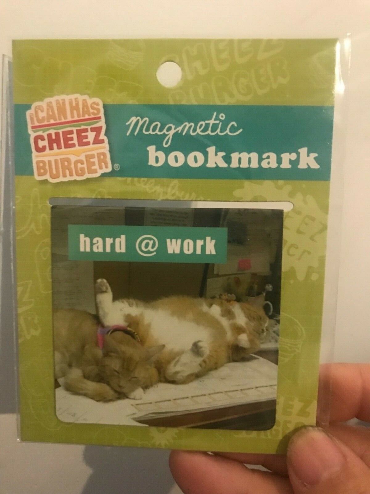 Magnetic Bookmark "hard @ Work "cheezburger 2x2