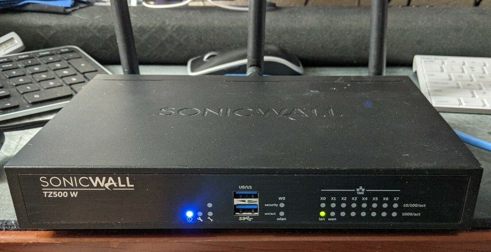 Sonicwall Tz500w Firewall Appliance W/adapter