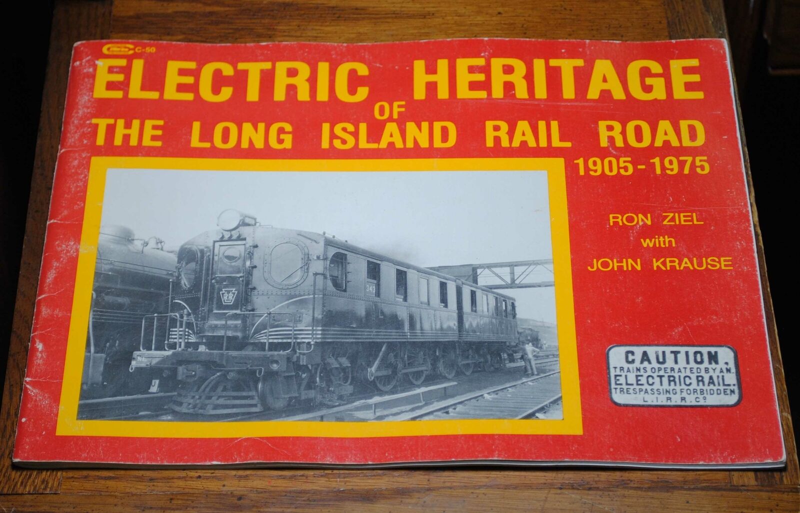 1986 Sft Cover Bk "electric Heritage Of The Long Island Railroad 1905-1975"