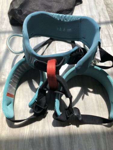 Black Diamond Kids Or Small Climbing Harness Gently Used Excellent Condition