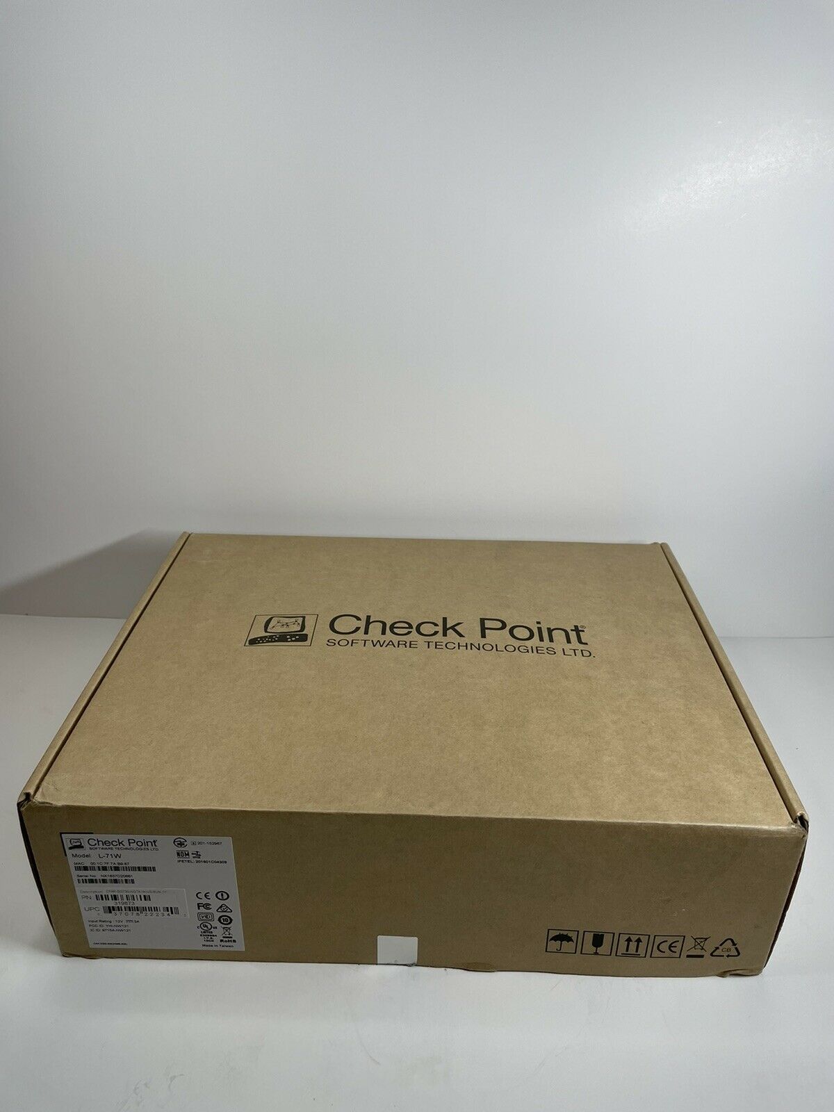 Check Point Software Technology L-71w Security/firewall Router Brand New